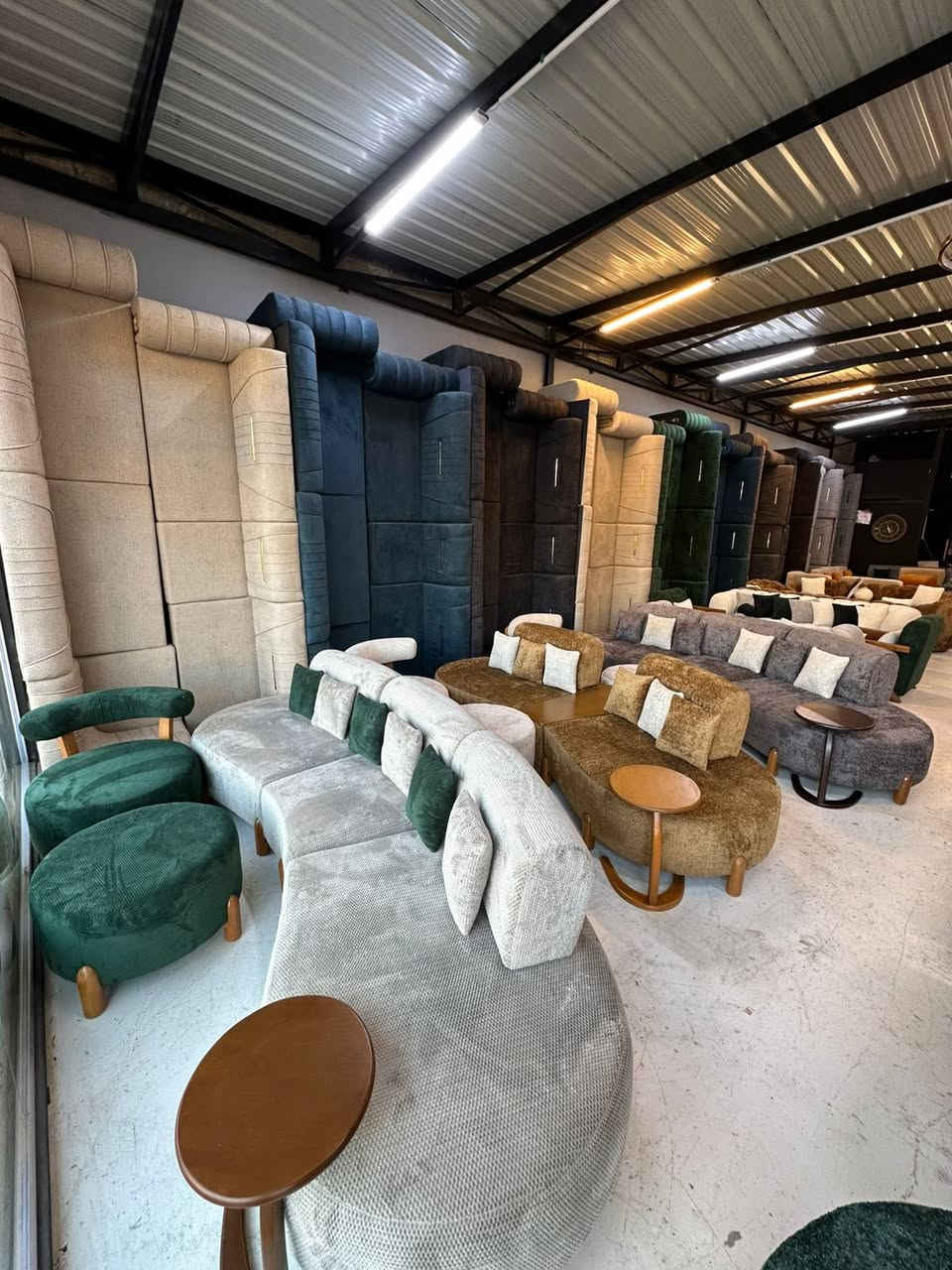 كورنر 6 مقاعد تركي طوله 3 و40 سم ويا كرسي وطبله سعره 850 وبي توصيل 🚚


**إذا كنت صاحب هذا الإعلان وتريد حذفه لأي سبب، رجاءا أرسل رسالة إلى الدعم الفني**