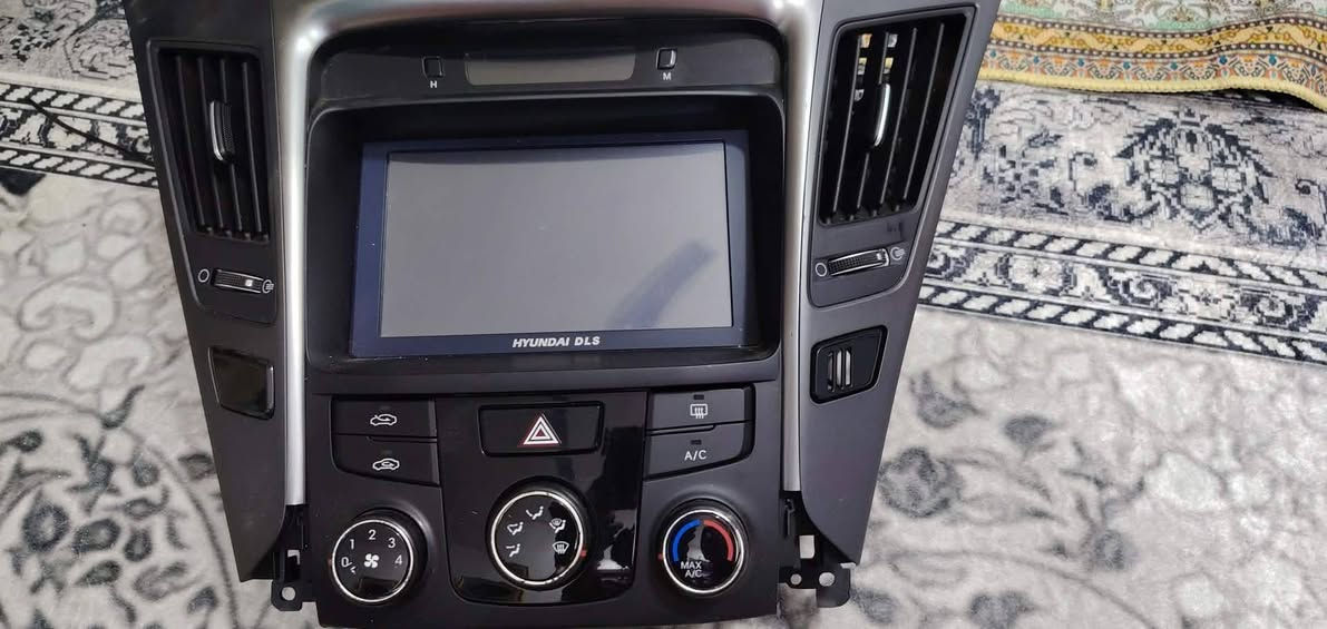 السلام عليكم من رخصه مدير الكروب متوفر شاشات سوناتا ومري مضلع للاستفسار خاص او *********** متواجد واتساب ومتوفر خدمه توصيل لجميع المحافظات
