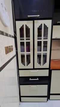 كاونتر للبيع تفصال جديد طول ٤ متر مع سنك رقم ٠٧٨٠٩٨٤٣٢٩٥