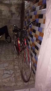 بايسكل معروض للبيع حجم 27 البايسكل باله الله شاهد ما صار له منه هواي ع...