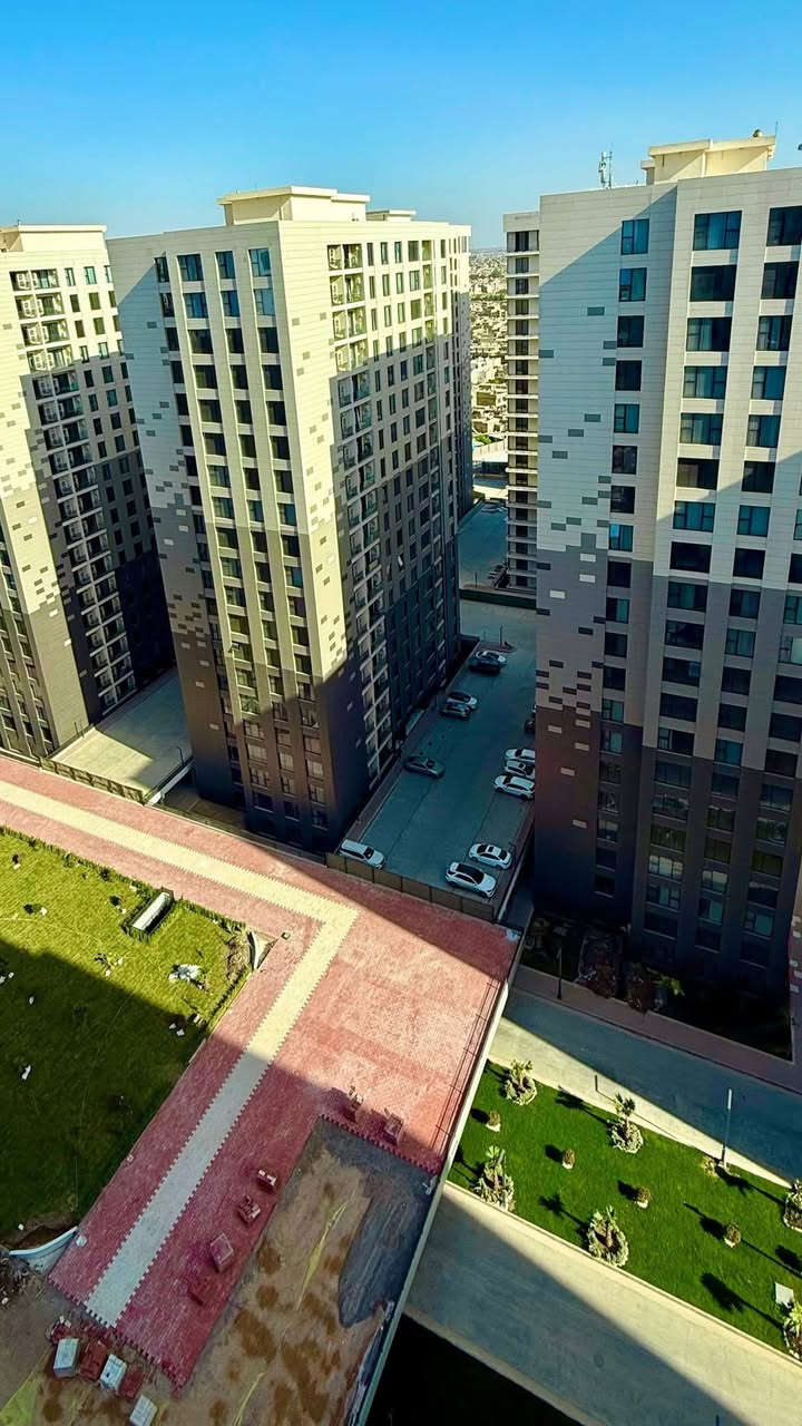 ️ شقق للإيجار | مجمع مارينا السكني 🏢✨
خيارات متعددة • مساحات مختلفة • إطلالات مميزة

🔹 شقق كبيرة المساحة
▫️ المساحات: 205م² – 180م² – 177م²
▫️ طوابق مختلفة ومتعددة
▫️ جاهزة للسكن
💰 الإيجار الشهري: 1,400,000 دينار

—————————————————

🔹 189م² | 3 غرف نوم
إطلالة على الجسر والحديقة 🌉🌿
💰 1,300,000 دينار شهريًا

—————————————————

🔹 145م² | غرفتي نوم
طابق (2 / 13 / 1)
إطلالة مباشرة على دجلة 🌊
💰 1,150,000 دينار شهريًا

—————————————————

🔹 144م² | غرفتي نوم
طابق (3 / 2)
إطلالة بوليفارد
💰 1,100,000 دينار شهريًا

—————————————————

⛔️ مطلوب عروض بيع وإيجار التواصل
📲 واتساب: ***********

شركة بوابة بغداد للتسويق العقاري
نختار لك الأفضل 🏙️💼
