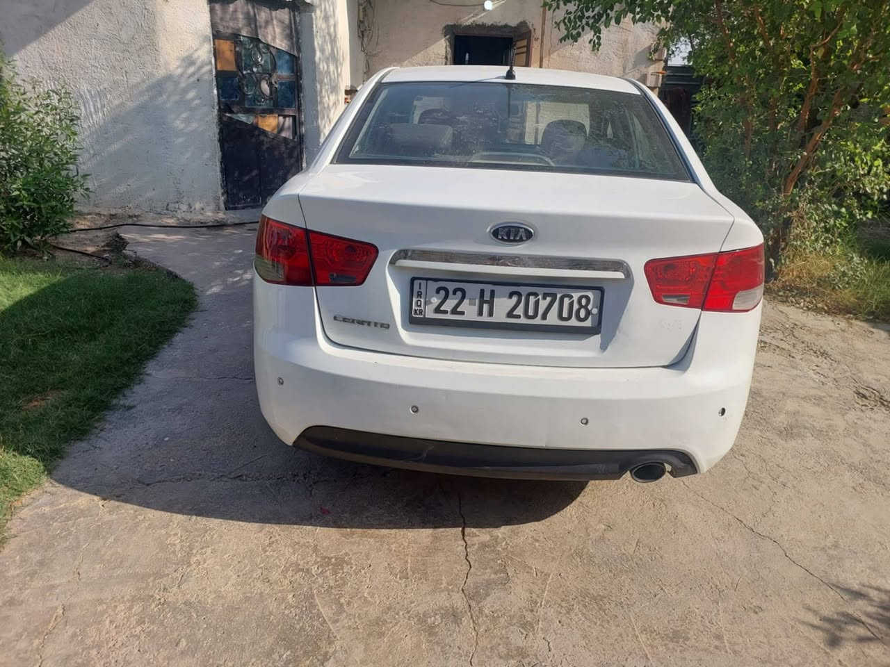 السلام عليكم البيع سيراتو موديل ٢٠١٢ رقم اربيل بسمي محرك 1600 كير محرك كفاله بيها صبغ باب خلف السايق رش بدون ضربه مواصفات حساسات خلفي اشاير بل مري تحكمات ستيرن شفتات تدفئه تبريد بيانو لمس ثلج  السعر ١٠٥ مكاني بغداد ابو غريب ***********
