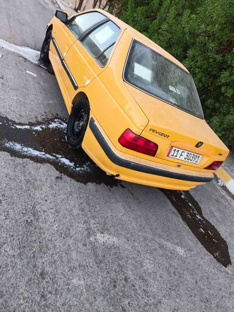 سلام عليكم بيجو بأرص مديل 2015مكفوله ضربه وصبغ وتبديل رقم بغداد دولي هيه وغرامات فصر ومكينه كير تبريد صدر تخم تاير كله مكفول مكاني بغداد وشراي يتصل ع هذ رقم ***********
