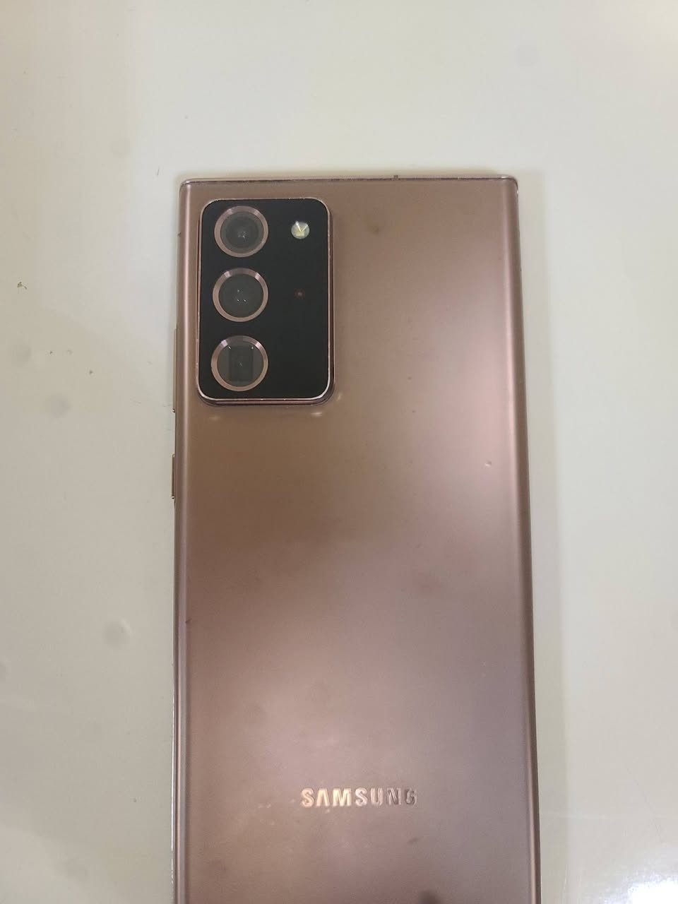 سلام عليكم نوت 20 الترا
شرق اوسط
ذاكره 256 
نضافه %95
السعر 350. بغداد
وتساب ***********
