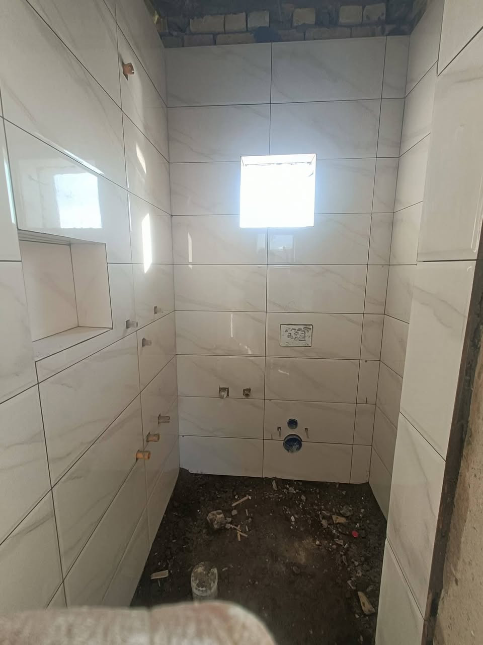 السلام عليكم خلفه سيراميك شغلي درجه اولى جيب مهندس خلي يفحص وراي  رقمي ***********وتساب أو اتصال
