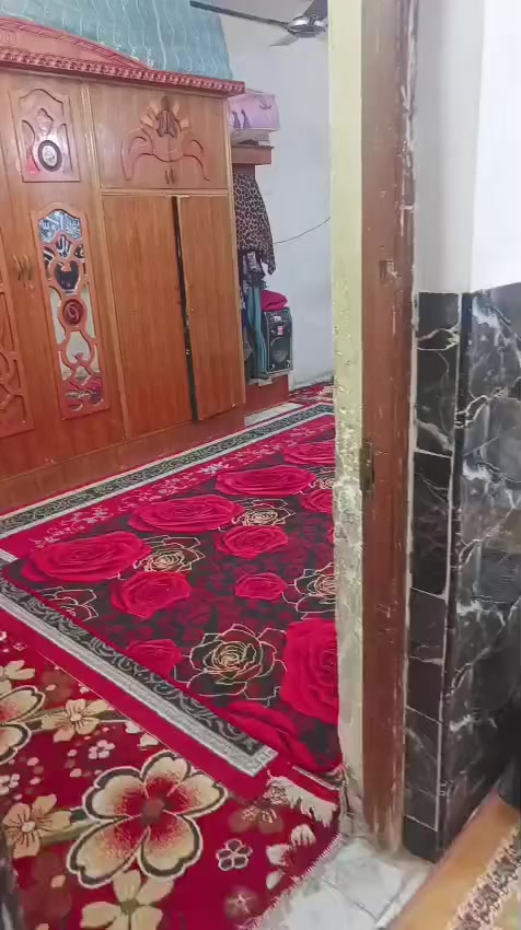 السلام عليكم مكلف بل نشر الاستفسار اتصل ع صاحب البيت
بيت للبيع  مساحه 100متر مربع غرفتين نوم استقبال وصاله وصحيات ومنور بيت نضيف عنوان الحسينيه الراشديه السكلات شارع العشره الاف شارع مكصوص كاعد شتغلون بي وراح تتبلط الاستفسار اتصل ***********
