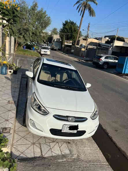 اكسنت 2016 خليجي بدون صبغ بيه رصعه وبارد موضح بالصوره وبدل. داعميه خلفيه السعر 120 ماشيه 85 الاتصال ***********
