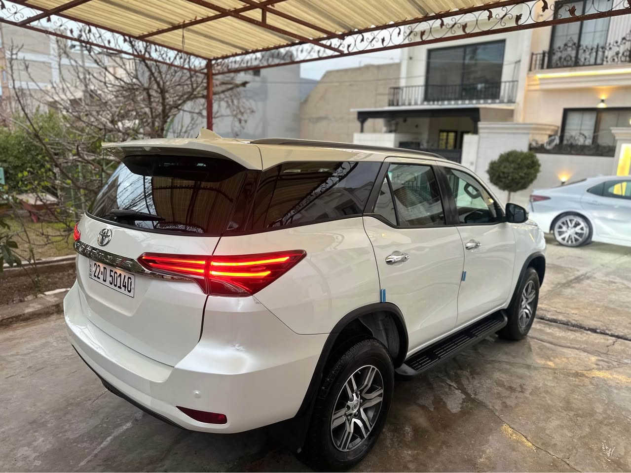 سياره تويوتافورجنرموديل ٢٠١٩كفاله عامه سياره كه به بي سبوغه هيج ي نيه ماشاءالله ي ده وي هه مووشتي جديده رقم و سنوي گير و محرك بشرت تاخم تايه جديد هيج نقص ي نيه محامله ي كه مي تيدايه له گه ل ريزم سوباس رقم موبايل واتساب
كورك ***********
اسيا؟*********** أربيل, العراق
