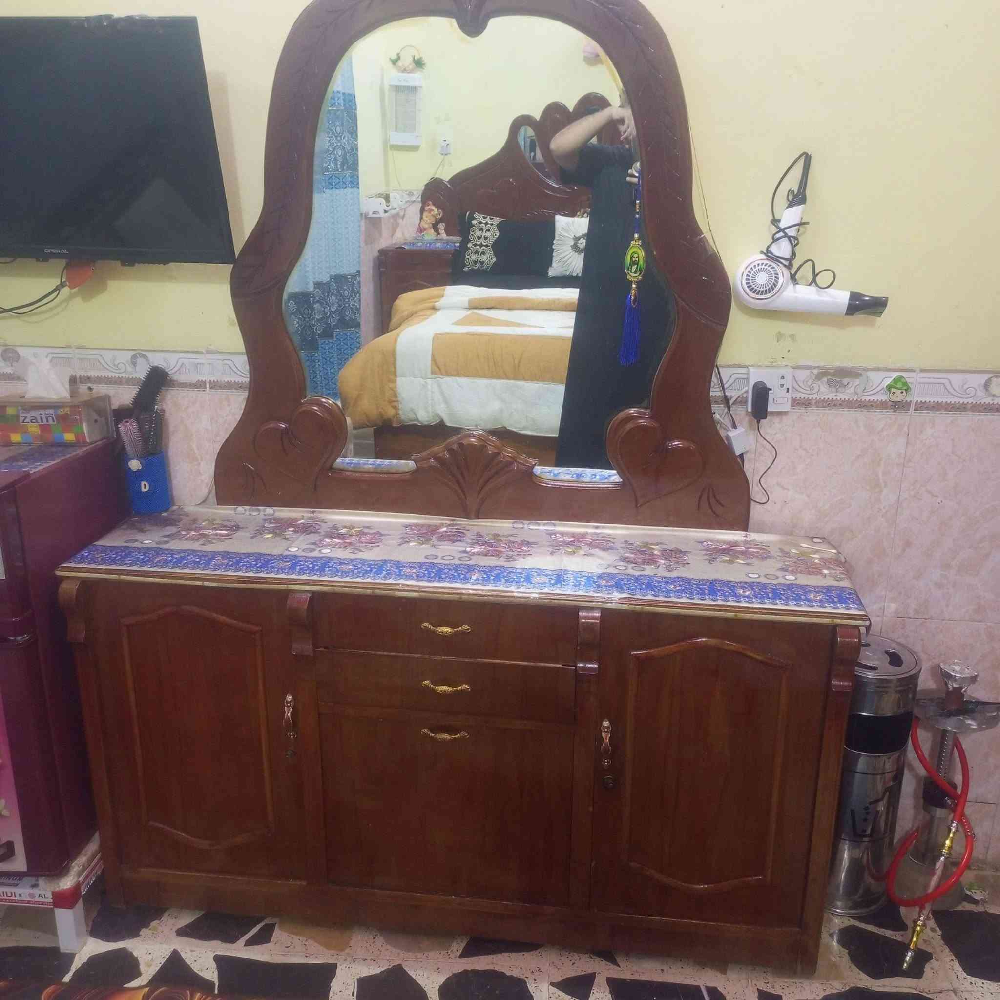 غرف نوم صاج نضيفه كلش سعر 900
***********
