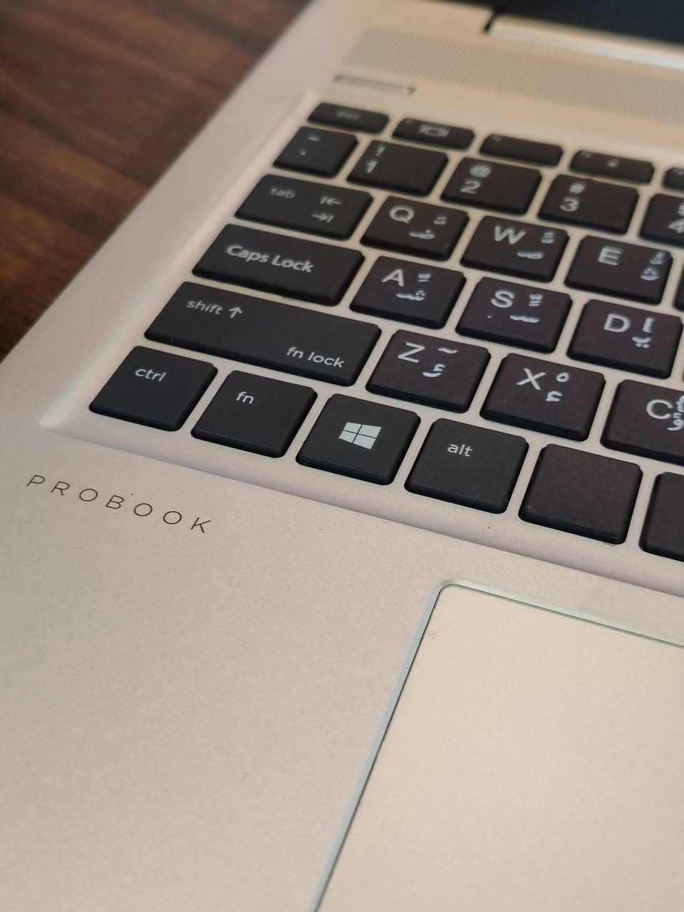 السلام عليكم لابتوب HP شاشة 15.6 للبيع .
السعر 295 الف وبي مجال قليل .

اللابتوب جدا نضيف وادائة قوي وممتاز يفيد الي عنده دراسة او العاب متوسطة او غيرها من الاستعمالات .

المواصفات :
المعالج intel cori5
الجيل : الثامن
كرت الشاشة : INTEL GRAPHICS 
الشاشة : فول اچ دي (FHD) حجم 15.6 دقتها والالوان جدا واضحه وتشغل 4K بالمشاهدة .
الرام : 8GB نوع DDR4 فدشي راقي .
الذاكرة : 256GB ssd M.2 
كيبورد عربي انكليزي ليزري .
كيبورد ميكانيكي .
سماعات ستيريو .
سبيكرات بجانب الى الكيبورد .
كامرة امامية واضحه 
بطارية اللابتوب ليثيوم تطول فوگ ال 4 ساعات ب الاستعمال المكثف . 
المنافذ :
منفذ  تايب سي  
منافذ USB 
منفذ Hdmi
ممفذ LAN
منفذ سماعات
وغيرهن بعد.
المميزات:
كيبورد عربي انكليزي ليزري ميكانيكي .
لونه فضي من الخارج والداخل فدشي مرتب

الملحقات:
ملحقاته كلها موجودة واصليه
كيبل ثلاثي اصلي.
شاحنة اللابتوب الاصليه  .
جنطة الابتوب هم بعدهي جديده غير مستخدمه .

منصب عليه وندوز 11 برو مفعل مدى الحياة وحزمه الاوفس كامله كذلك مفعلة مدى الحياة .

اللابتوب كلش نضيف ومواصفاته قويه ومحترمه وتصميمه كلش مرتب . ومابي أي نقص كيبورد سماعات انترنت شاشة كامرة كله شغال وممتاز وماب اي نقص من اي ناحية .
وكلشي بي بعده جديد ونضيف مثل ماموضح.

السعر : 295 الف وبي مجال جدا قليل .

مكاني النجف والي يريده توصيل هم موجود ان شاء الله .

***********

(لابتوب للبيع النجف بغداد الانبار البصرة حاسبة محمولة منضدية دل dell hp pc laptops laptop computer )
