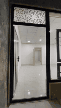 📍📍شقه للايجار📍📍
شقه للايجار طابق ثاني معزوله عن الطابق الاول مساحه ١٠٠متر
بناء حديث 
موقع بحركه قريب من شارع ال 150 
📍ايجار الشقه (٢٥٠) الف
📍للتواصل واتساب ***********
