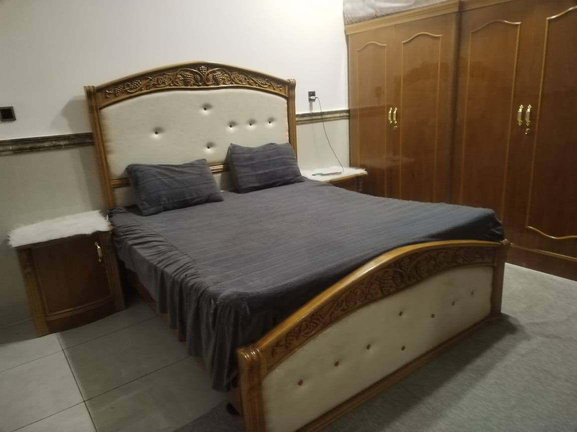 سلام عليكم 
غرفه مستخدمه تزكام 6باب نضافه فول  مديل حديث 
السعر1500 وبيه مجال 
الرقم التواصل (‏‪‪***********‬‬‏)
