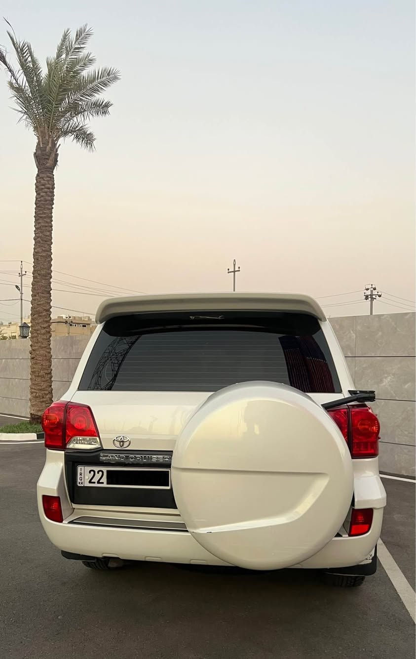 وەنەوشەی ٢٠١٤ ی GX ی دەبڵ سپێر بێ بۆیاخ سەنەوی و ژینگەی نوێیە تەنها جاملغی سەکن ساردی هەیە
٣٧٥ وەرقەو کەمیک مەجال
هەولێر
ژمارەی موبایل 0750 438 04 09 أربيل, العراق
