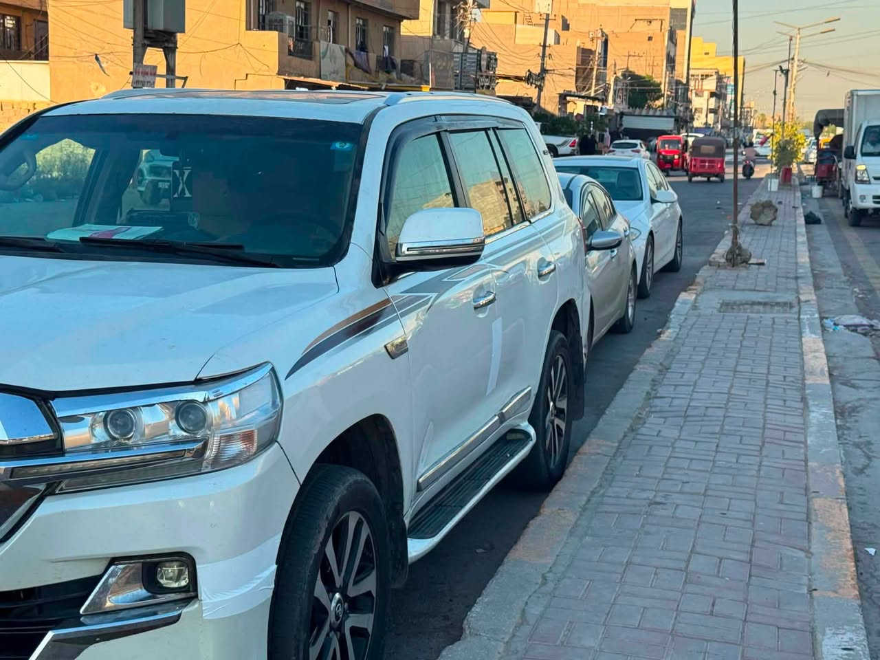 السلام عليكم 
مكلف بل نشر اتصل على الرقم 

مستعجل على البيع 

🛑لاندكروز 2009 محدث 2021 

السعر.💸 208💸

صبغ عام اثر تجيه 

رقم بغداد سنويه وهزه جديده البارحه مسويها 

كير مكينه صدر تبريد بشرط 
شاصي لغد مكفولات مابيهن ضررر 

‏مكنها بغداد زعفرانيه 

☎️***********☎️

