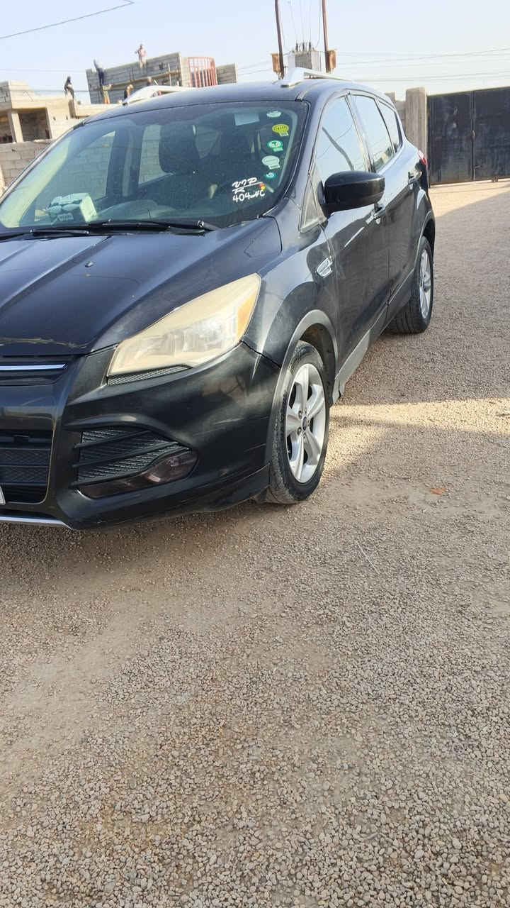 سياره فورتد سكيب فول مواصفات ونضافه موديل 2015 
السكن الحبانيه منطقه السيسي 
رقم الهاتف ***********
