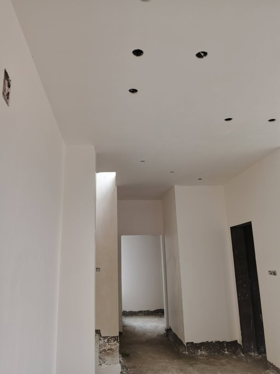 كادر لبخ اسود وابياض متر وقطعي شرط تسليم هندسي فحص بروجكتر إلتزام دقة ونظافة ***********
