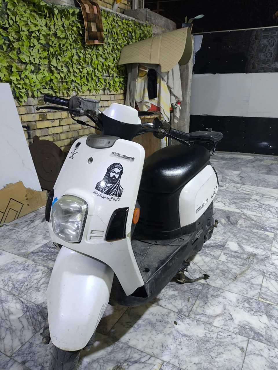 ‏سلام عليكم دراجة بوليس فول مواصفات دراجة وفحص ما مفتوح كابريتا وكالة تجي تشوف العنوان البصرة القرنه ‏وهذا رقمي موجود وتساب وشريحه ***********  السعر مليون وخمسين وبيه مجال
