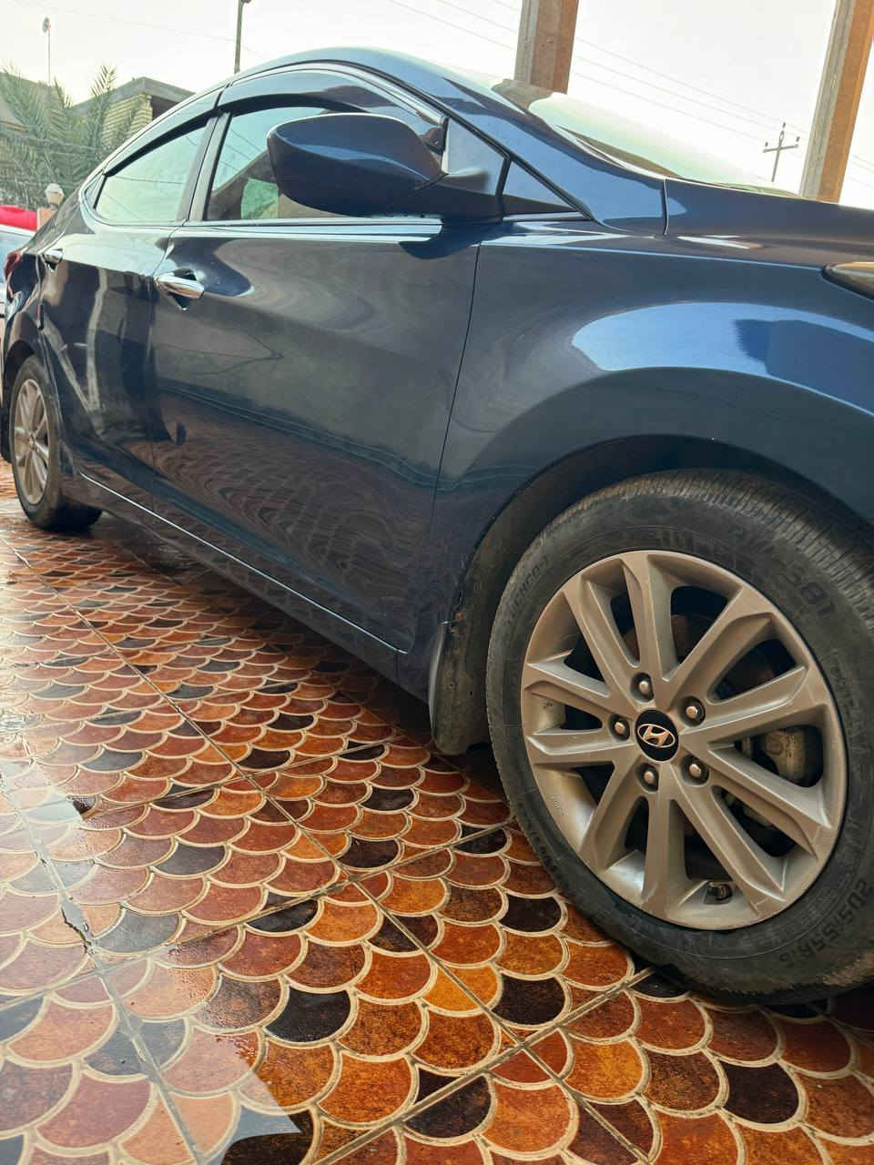 🔹 للبيع هيونداي إلنترا 2016 – محرك 1.8 🔹 
▪️ وارد أمريكا – حادث سابق غرق بنسبة بسيطة (10%) بنفس ما موضح بصور 

▪️ السيارة  يعني داخله مشتغله ما مصلح  بيه واير  
▪️ تحتاج فقط شغل حدادية خفيف
▪️ بيها سرقة دعاميات وتم تبديلها بأصليات
▪️ السعر: 122 
▪️ السعر بيه مجال 
🔍 الفحص مفتوح بأي مكان تختاره (سونار أو ميكانيك)  
السيارة قدامك، شوف بنفسك واحكم 👍
***********
