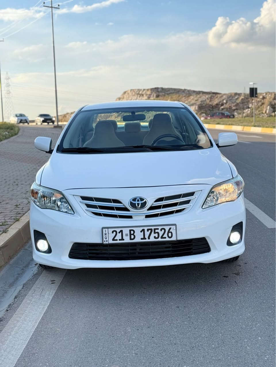 سلام علیکم 
تویوتا کرولا 
مودیل 2012
مواصفات خليجي 
محرك جبير 1.8
ابيض ثلجي
كير اوتوماتيك و عادي
حساس خلفي
داخل ساج
داخل فورميكا
مراية كهربائية 
بلاجكتور
ماشية 224km حقيقي
سيارة بي نص جاملغ خلفي صبغ بدون دواخل بدون ارباك
بي مكانين تعديل بارد صغير
كير و محرك تبريد صدر تايرات كهربائيات تحويل غرامات كلة بشرط
محرك ما مفتوح بدون صوت و بخار 
بي بطاقة بنزين
سنوية وقم هزة جديد لحد 2028
سيارة حيل حلوة ماشالله 
جاهزة مكفولة
سعر 130
بي مجال للطيبين
مكان كركوك
***********
*********** كركوك, العراق
