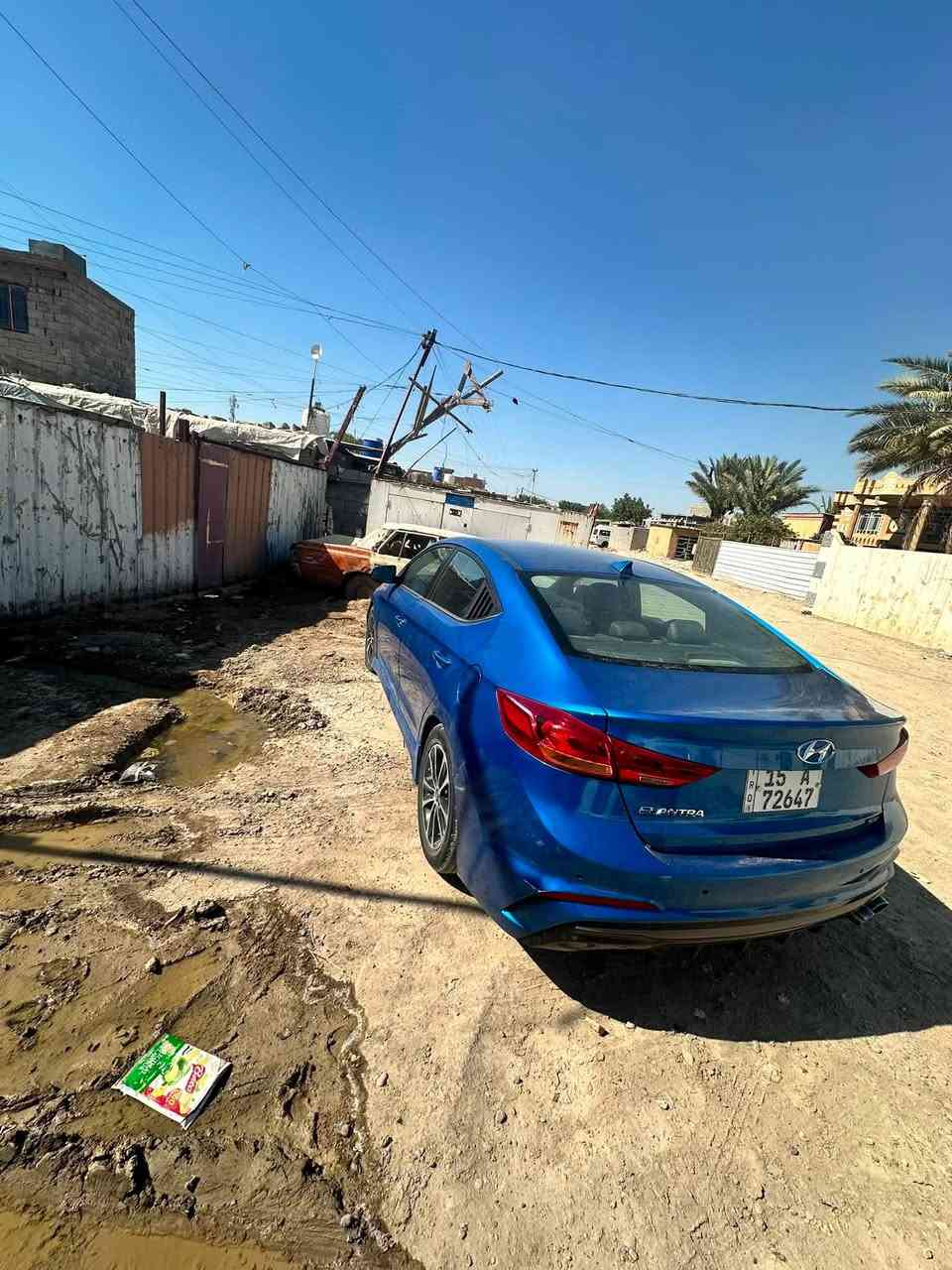 انترة موديل18 
رقم انبار 
لون ازرق
ماشيه93
بيه خمس قطع صبغ 
عنوان بغداد
***********
