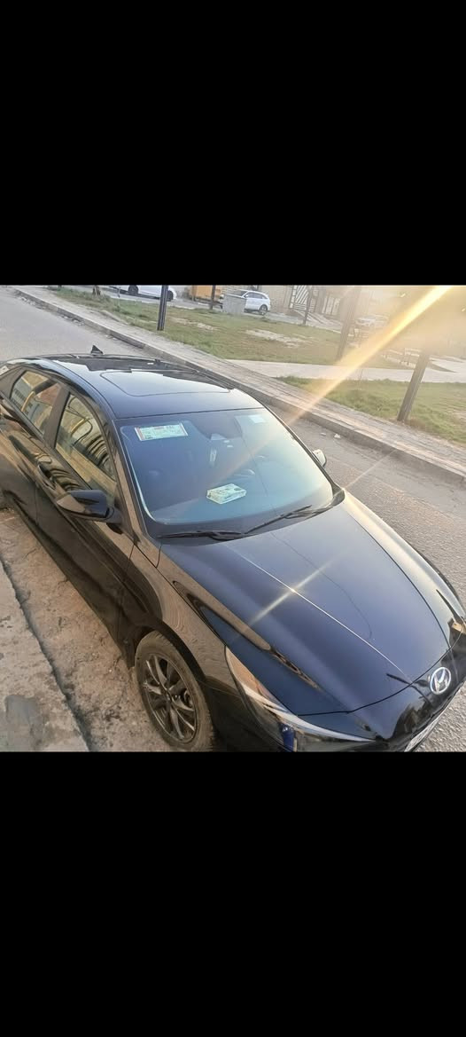 النترا اسود 2023 فول الفول
وارد امريكي 1×1 فول 
محرك 2000 دوش 
ماشيه 70 الف 
حادثها فقط الصندوق 
ارباك سليم 
رقم اربيل 
السعر 165وبيها مجال 
عنواني البصره المعقل 
***********
