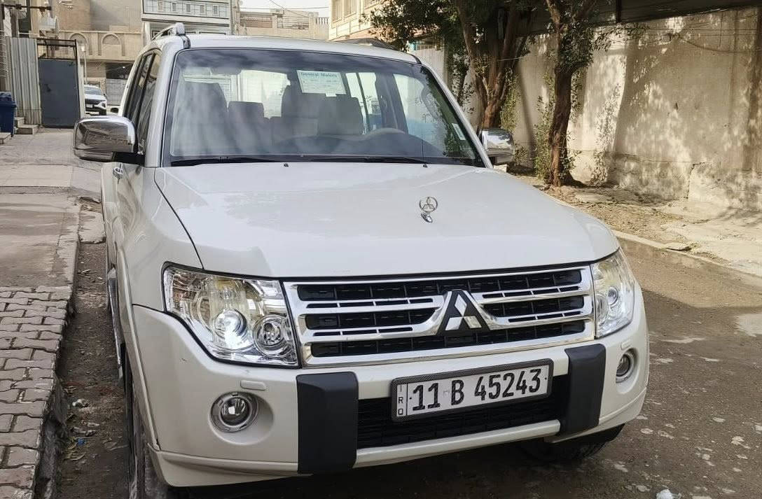 السلام عليكم
باجيرو 2010 حبتور 
فول مواصفات 1/1 
مكفوله كفاله وضع شركه 
بدون صبغ وبارد وتبديل 
السعر 147 ورقه 
رقمي ***********
