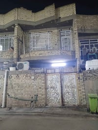 الشعب حي البساتين • ١٠٠م • جاهز للسكن