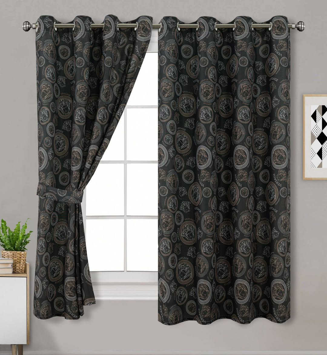 *** عرض خاص *** 
 بردة مطبخ قطعتين مع مفرش ميز طعام
قياس القطعتين عرض: 3 متر كل قطعة عرض 1.50
قياس الارتفاع: 1.80
قياس مفرش ميز الطعام عرض: 1.50 وطول: 1.80
سعر الجنطة : ١٥,٠٠٠ الف دينار 
توصيل داخل خانقين /٢،٠٠٠  الف 
توصيل داخل ديالى / ٣،٠٠٠  آلاف 
توصيل بغداد والمحافظات / ٥،٠٠٠  الاف
للاستفسار مراسلة الصفحة أو الاتصال على الرقم   / ***********
العنوان / خانقين - دارة كونارة
