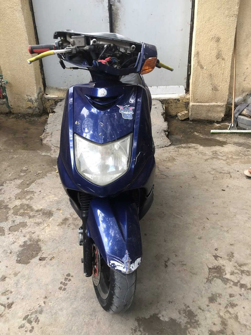 السلام عليكم سكنس نثيه للبيع كهربائيات كله شغاله نقص بس بارد سلف نكره بيه تكطيعه كابريتر مكاني زعفرانيه سعر ٣٠٠ وبيه مجال رقم ***********
