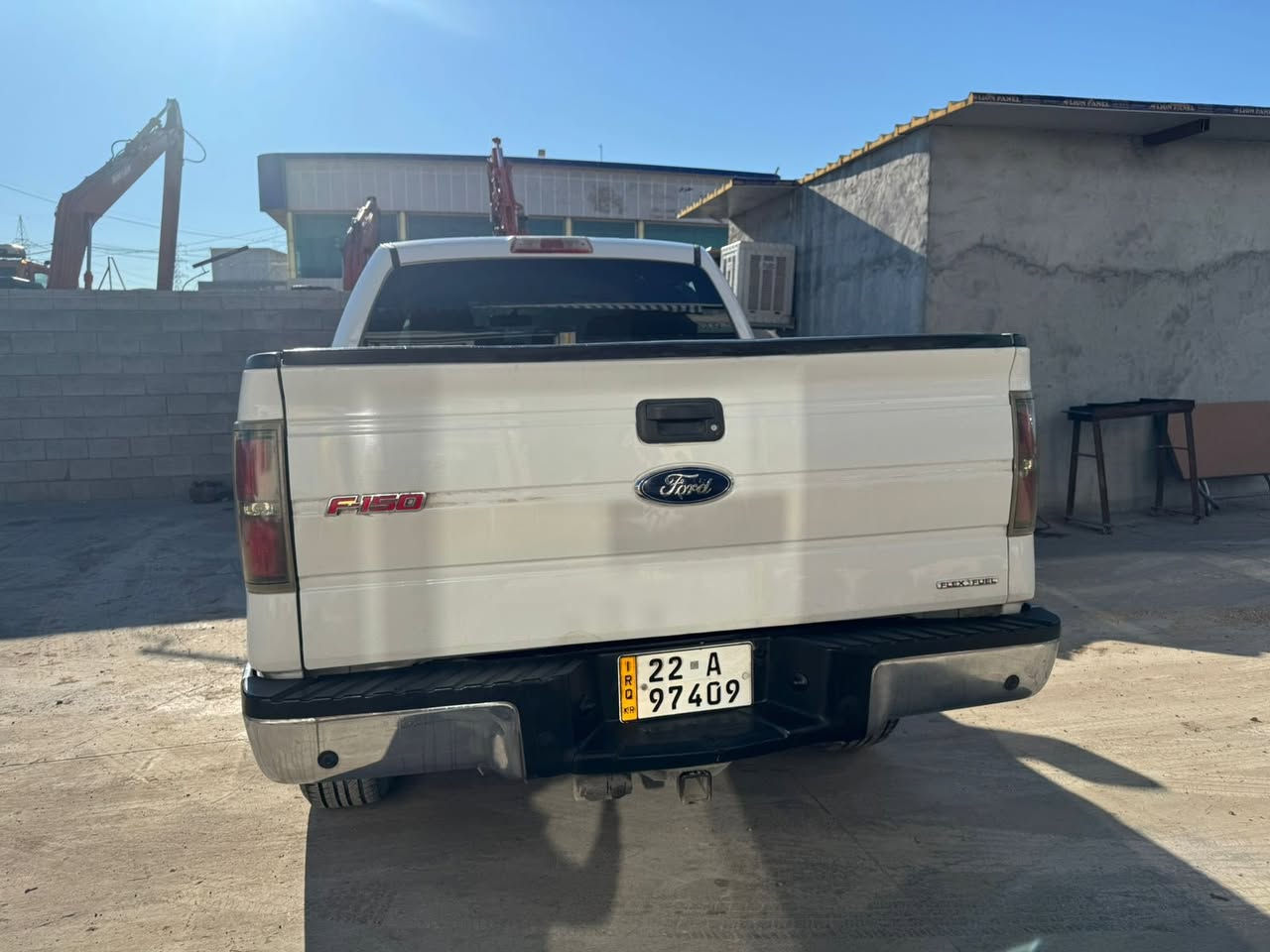 ئۆتۆمبێل: Ford F-150

مۆدێل 2014 
گێڕ و مەکینە بە شەرت

ســــعر $ یەک کۆمێنـت بکە راســـتەوخۆ بــۆ دێـــت🟢

پشت و پێشی کەپسە
بێ لێدراو بێ سبوخ ساخە 
یەک جێ دەست ساردی هەیە 
شەریکە نیڤا سفر
سەنەوی و رەقەمی نوێیە 
 بە شەرتی بە ناو کردن 

ژمارەی خاوەن سەیارە👈: ***********
