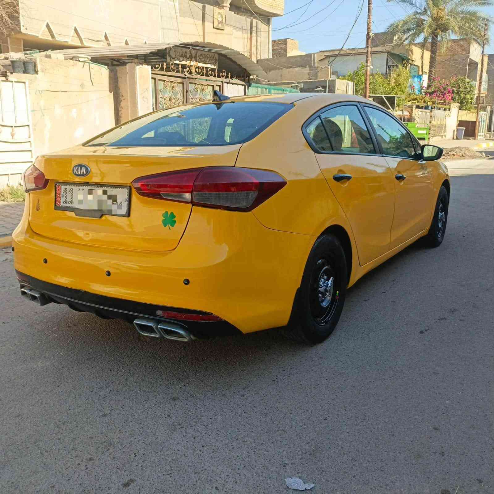 فورتي 2017
وارد امريكا محرك 2000 لا تبخير ولا تنقيص جاهزه حدادية جديده تخم تاير تبريد ثلج صبغه جديده مدوشمه رقم بغداد دولي بسمي مصغرة هيئه وغرامات وهزه جديده 
مكاني بغداد 
السعر 98 مجال قليل
***********
