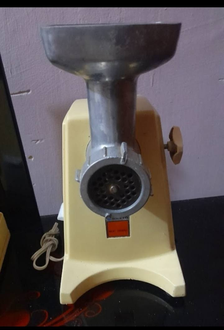 غراض للبيع كلمن وسعره المكان بغداد المشتل


**إذا كنت صاحب هذا الإعلان وتريد حذفه لأي سبب، رجاءا أرسل رسالة إلى الدعم الفني**