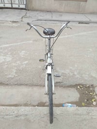 متاح بيسكل حجم ٢٦ كامل ما بي أي نقص السعر ٨٠ الف  او بي مجال بسيط المك...