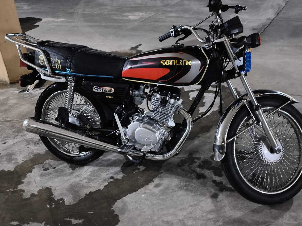 سلام عليكم شباب دراجة سولنيك موديل 2022دراجة بعدة لوك أي عيب مابي محرك مامفتوح أوراق أصولي دراجة جسمة كلة شغال بدون نقص سعر ٦٠٠بي مجال مكان خانقين و هاي رقمي ***********
