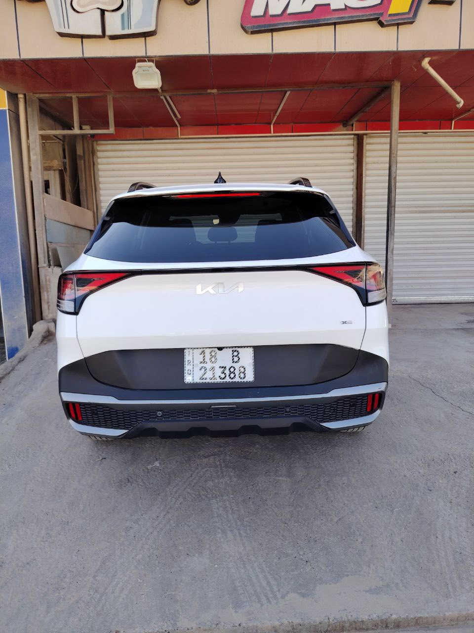 سلام عليكم
Kia Sportage
الموديل (2024) أمريكي 
فول مواصفات 

XLine
الحادث خلفي 
الجنطنه معدل بارد 
الباب خلف السائق بيها شويه بارد 

ماشيه 35الف 
العنوان بابل /حله 
مرقم بابل 
السياره بإسمي 
للتواصل ع الرقم👇

الرقم ***********
