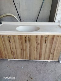 كاونتر اج دي اف مترين ونص وسنك متر ونص  سعره 300 بي مجال شراي اتصل 077...