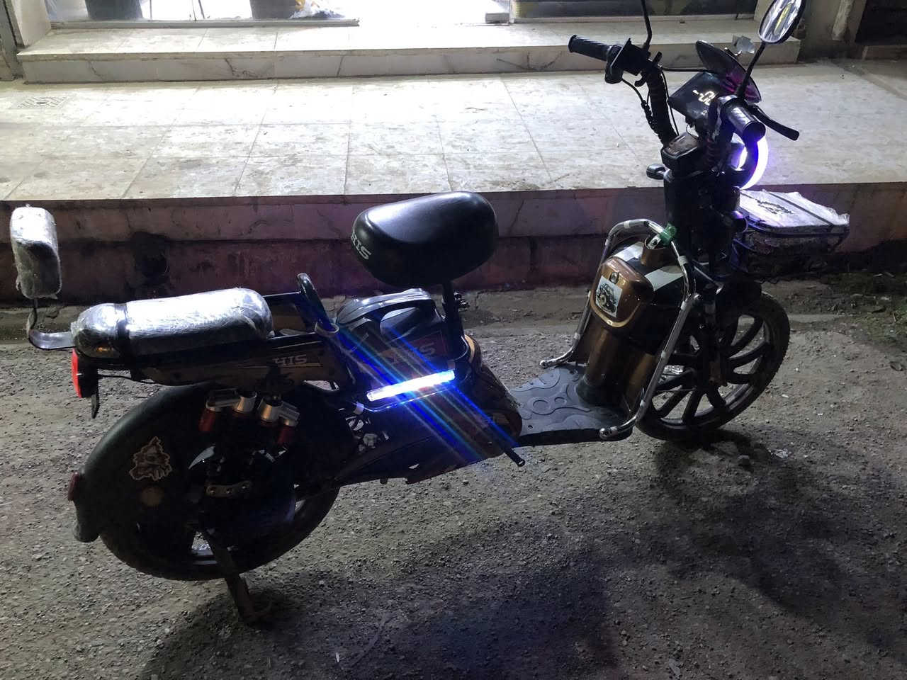 دراجه شحن للبيع بطاريات امبدل جديد الستفسار ***********/وتساب
