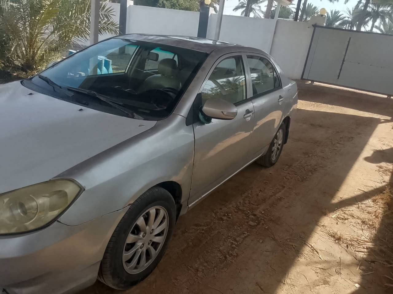 السلام عليكم بي واي دي موديل 2013 G3
كير اوتوماتيك سياره گير مكينه مكفول صدر جديد طستهه ناعمه كلش وحلوه تايرات جدد سنويه لل 29باسمي مشروع وطني رقم مثنى سياره دوشمه جديده  كاعيه وكشنات  حساسات بصمه فتحه اشاير بالمري اشاير ترحيب تحكم ستيرن  سياره كلش حلوه مال بيت مكان السياره واسط الزبيدية
 سعرهه 42 وبيهه مجال للاستفسار ‏‪/***********/ ‬‏‏‪***********‬‏
