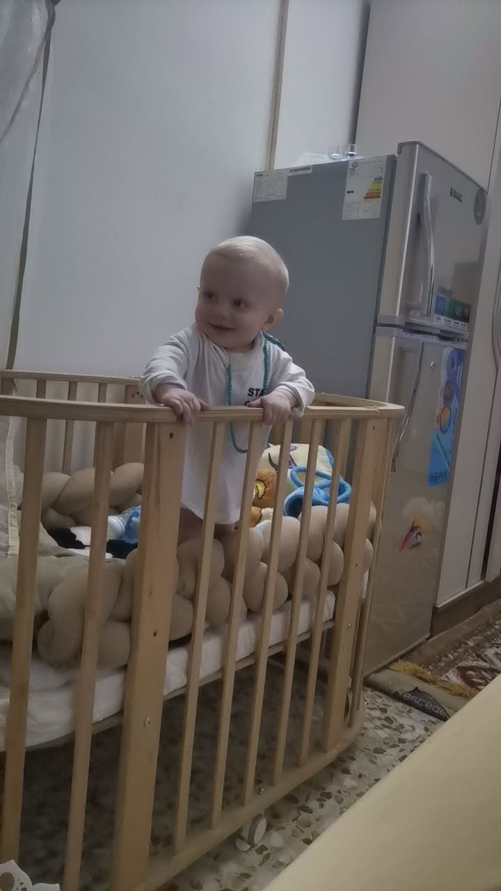 السلام عليكم سرير أطفال للبيع اشتريتة ب٢٥٠ رايده١٥٠  وبية ٣ مستويات تكدر تنزلة الكاع وتكدر تخلي وسط وتكدر صعدة يكفي لحد عمر ٥ سنوات هوه المصدات والدوشك مالتة غراضة كاملة ونضيف مكاني بغداد


**إذا كنت صاحب هذا الإعلان وتريد حذفه لأي سبب، رجاءا أرسل رسالة إلى الدعم الفني**