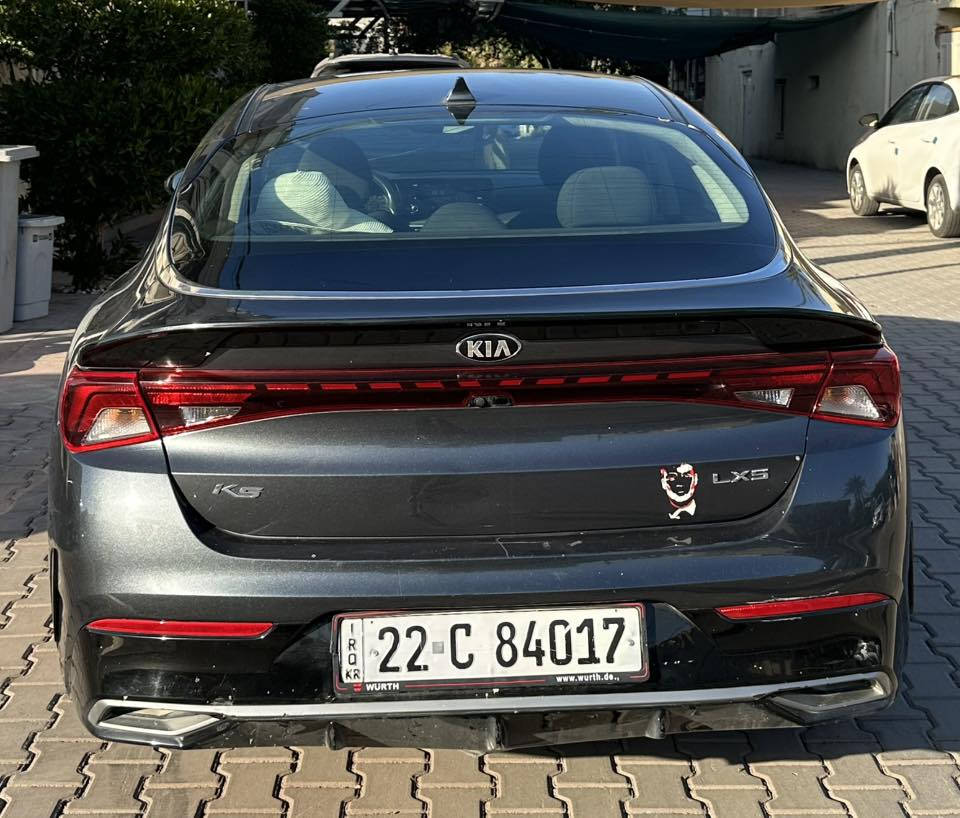 كيـا K5 موديل 2021 امريكي
وراجع سستم فقط
رقم اربيل بأسمي تحويل ثاني يوم 
 

السياره حادثهة امريكا خشم البنيد وهنا صار بيها باب وجاملغ عكس السائق مبدلات  وباب السائق بارد يرادلة تصليح بسيط
شواصي ولغد مكفول    
ماشية 140.000 Km 

المواصفات نص فول 

1- لدات امامية نهاري 

2- شاشة حجم كبير 

3- رادار امامي وخلفي بريك طوارئ

4- هاندبريك بصمة

6- لايتات زينون 4 عدسات + لد امامي

8- تبريد شاشة منفصل 

10- سياقة الكترونية + تحديد مسار 

16-اوتو هولد للتوقف الالكتروني بل ازدحام

17-  ثيمات وخلفيات للشاشة تتغير 3 الوان 

18- الماسحات نظام الاوتو (اثناء المطر تمسح لوحدها)

19- محرك 1600 turbo تعجيل رهيب وبدون دوانز 

20- اناره ترحيب 

21- بصمه تشغيل + بصمه ابواب 

22-صندوق بصمه ذكي يفتح عند الاقتراب 

بيها نواقص لايت اماي عكس السائق وكفر مراية 
السعر 13.600$ بيها مجال بسيط 
للتواصل ***********
