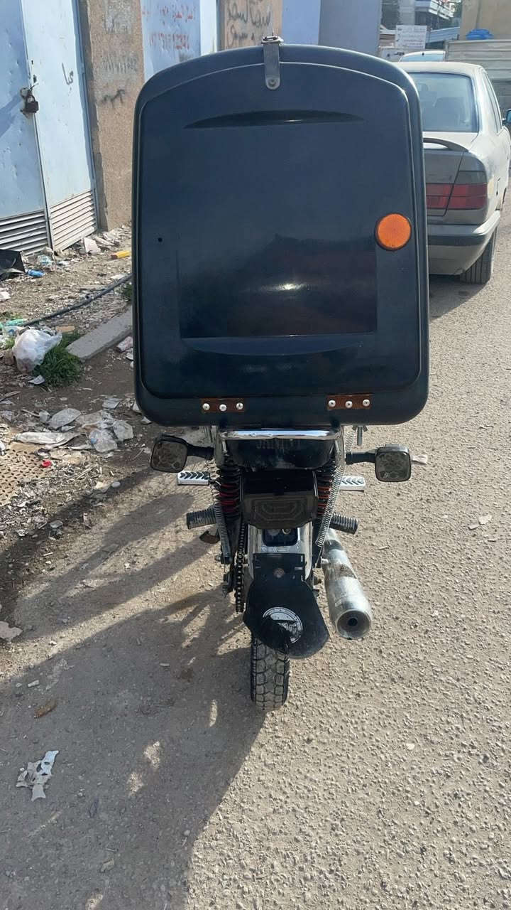 السلام عليكم دراجه أيراني 4 كير موديل 2022 كلجات جديده بنزات جديده دواسات جديده اشاير لد اصلي جديده ضفيره جديده باتري جديد دراجه قويه و نضيفه - السعر 350 -مكاني بغداد الدورة منطقه الكفاءات 
للاتصال 
‭+٩٦٤ ٧٧٢ ٥٥٧ ٥٠٤٥‬


**إذا كنت صاحب هذا الإعلان وتريد حذفه لأي سبب، رجاءا أرسل رسالة إلى الدعم الفني**