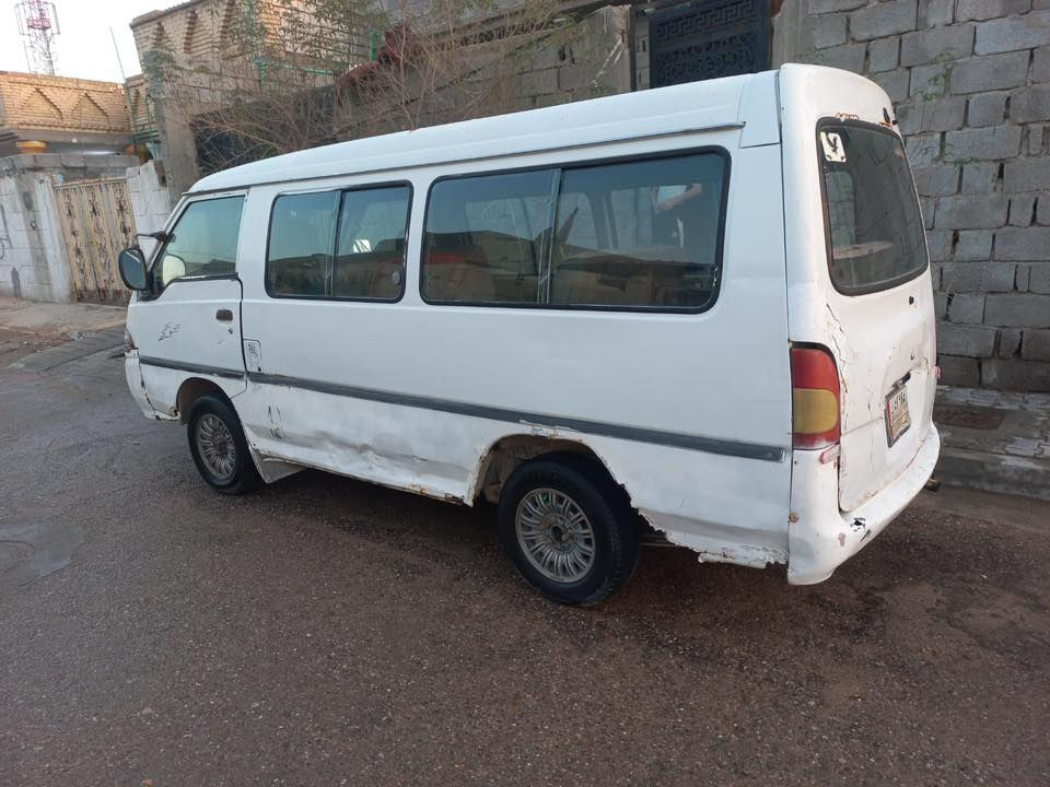 السلام عليكم باص هونداي موديل 1998 اوراق أصولي دواخل نضيفه تحويل ثاني يوم گير شغال محرك ونجي گايم مكاني بصرة سفوان للتواصل واتساب او هاتف ***********
