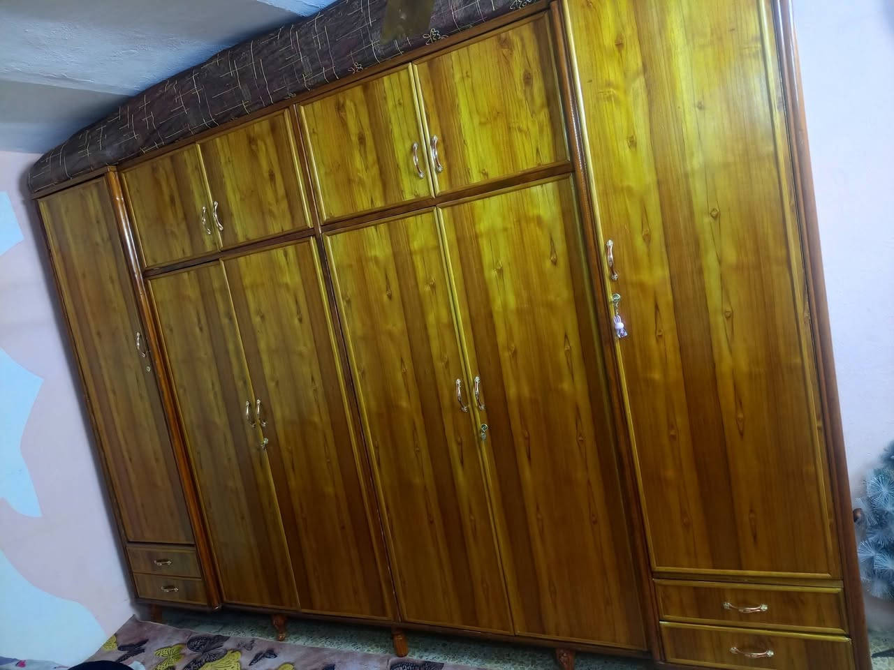 كنتور صاج داخل وخارج تسكام نضيف مستخدم قليل جدا تجي وشوف بعينك
6 باب ومحلق 
مكاني مدينة الصدر قطاع 61 
***********
