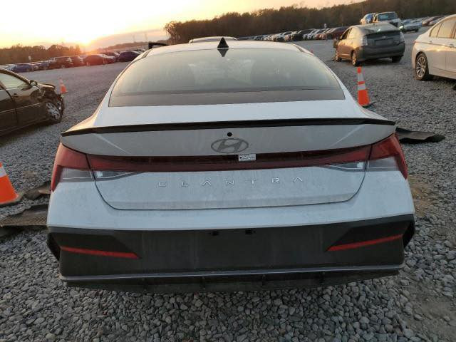 النترا 2025 قطع جديد
المواصفات sel sport 
الممشى : 2000 mi
الحادث كما موضح بلصور 
السياره توني كاصها بعدها ممشحونه 
السعر 65 $
شحن السياره 24$
التواصل ***********
