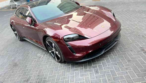 السلام عليكم 
بورش تايكان ٢٠٢٣  رقم اربيل
مواصفاتها
لون كرزي طلب خاص
محرك بريميوم ٤٠٠ حصان 
قيادة ذاتية
السياره كلها لمس وبيها ٥ شاشات
كامرات ٣٦٠ درجه متحركه
السياره رياضيه وعائلية بنفس الوقت حجمها جبير وسياقتها غير عالم
سقف كامل متغير وتكدر تتحكم بي مثل متريد
وكومه بعد مواصفات 
السياره نظيفه وجاهزة مكانها بغداد اليرموك
السعر ٧٧ الف دولار وبيها مجال جدا بسيط
للاستفسار ***********
