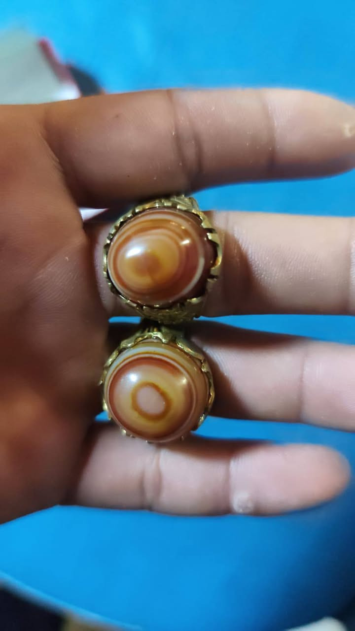 سلام عليكم يوجد محابس صياغه يدويه ثقيله واحجار وزوعات حيه وعقيق يماني وسلطاني مصور أنواع الاحجار


**إذا كنت صاحب هذا الإعلان وتريد حذفه لأي سبب، رجاءا أرسل رسالة إلى الدعم الفني**