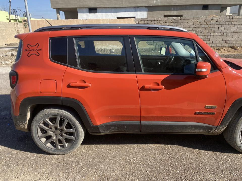 سياره جيب ريجنيد للبيع 
موديل ٢٠١٦
قطع  اثنين بنيد وجاملغ بدون ارباك 
رقم اربيل 
السعر ١٢٠$ بيها مجال 
***********
