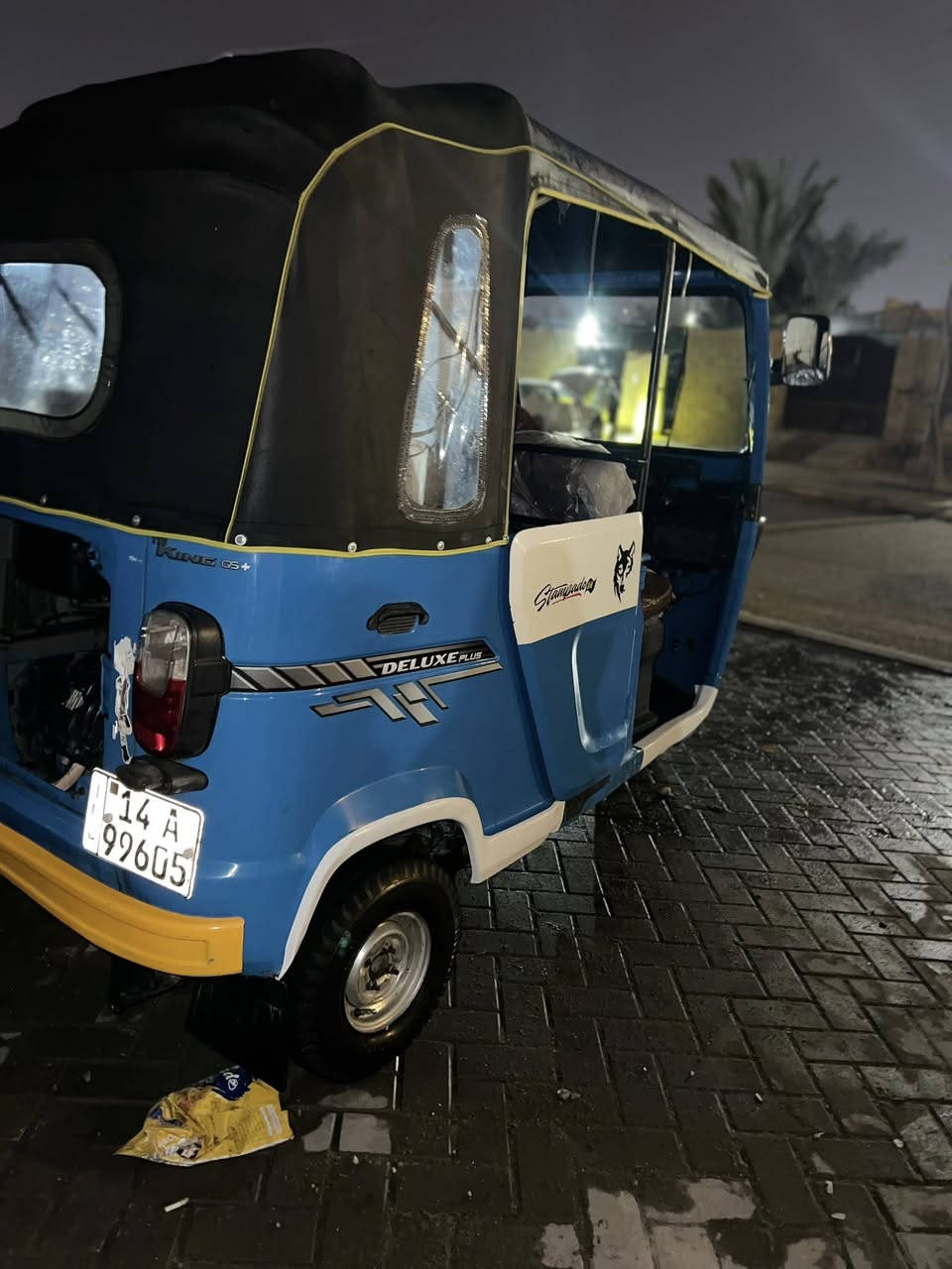 السلام عليكم تكتك للبيع رقم وسنوية التكتك مكفوله  بس بيها ضربه بلغد مكينه مكفوله مديل ٢٢ المكان الحيانيه شارع السيد السعر ٧ونص  الرقم ***********
