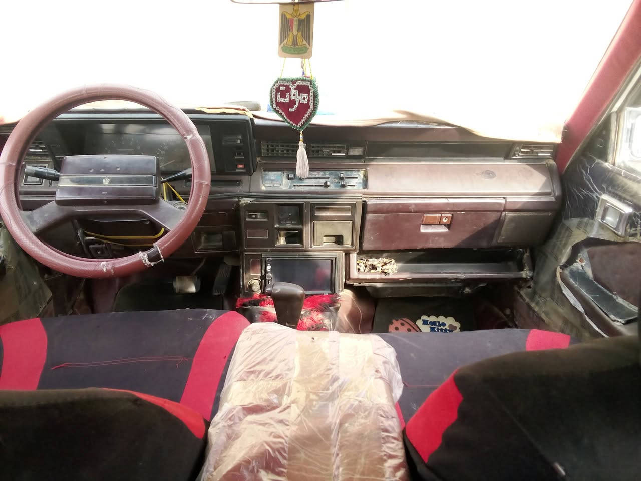 سلام عليكم سوبر 84محرك فيفتي السعر 40وبيه مجال قليل مكان السيارة مكحول رقم الهاتف ***********غيرمتواجدعل.فيس
