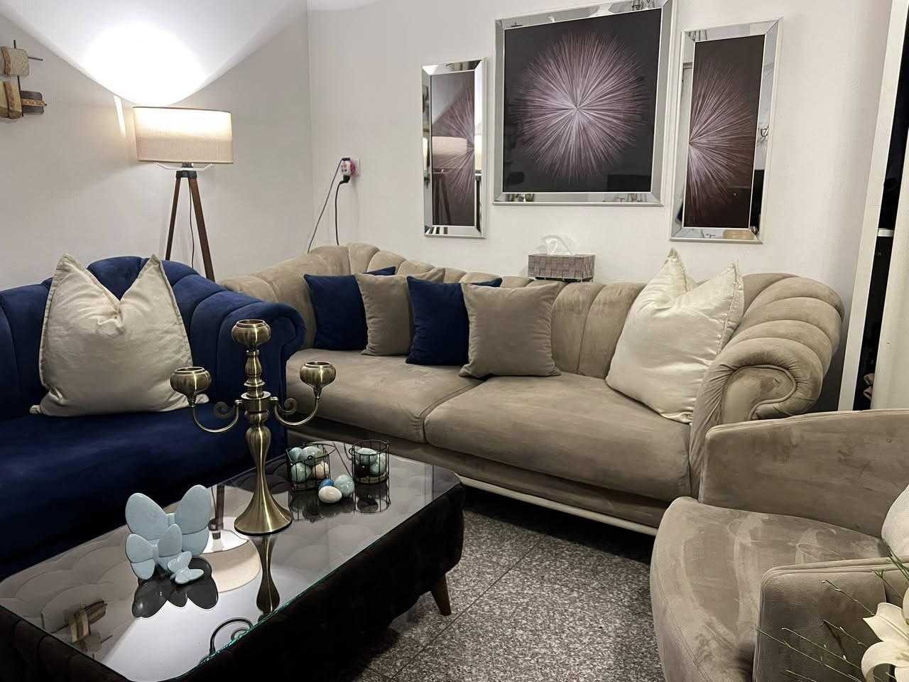 تخم تركي ٨ مقاعد اي ظرر مابي جداا نضيف قماشه بيبي فيس والاسفنج سوفت طبي والارجل والهيكل كله خشب زان مكان بغداد الشراي يتفضل خاص


**إذا كنت صاحب هذا الإعلان وتريد حذفه لأي سبب، رجاءا أرسل رسالة إلى الدعم الفني**